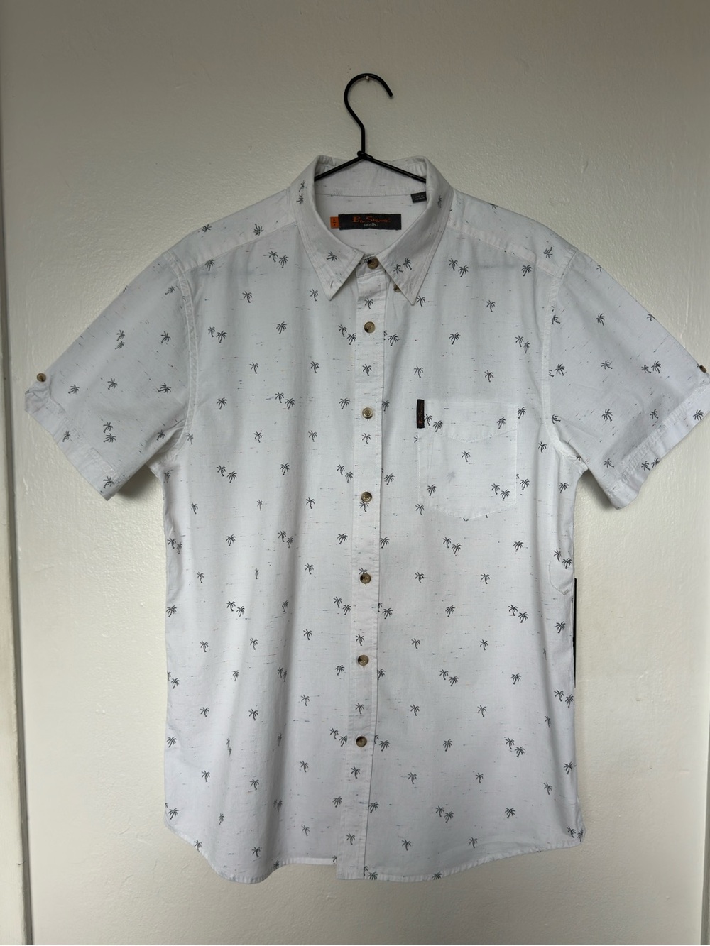 Ben Sherman White Short-Sleeve Button-Down with Palm Motif Size M